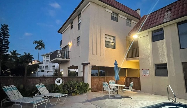 You’ll LOVE…location, waterfront, stroll to beach. Excellent views