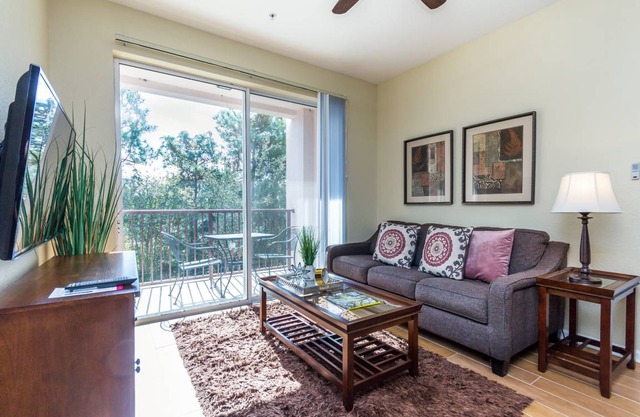 4024 Breakview Drive 203