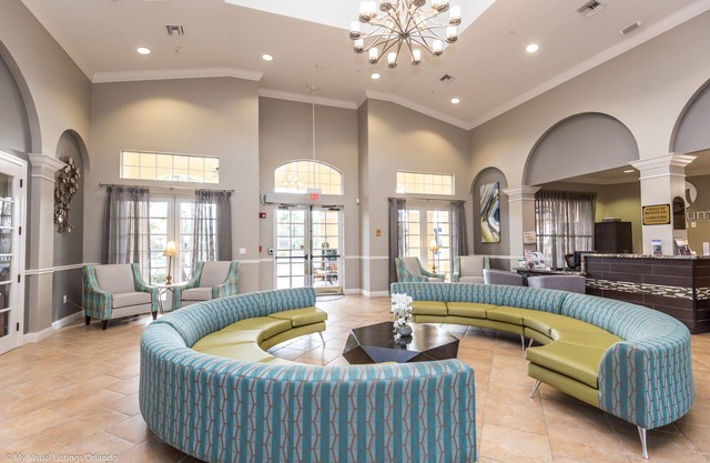 Altavista Lakeview Condo by RedAwning