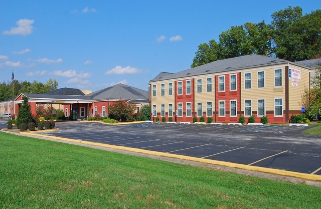 Clarion Pointe Corydon 