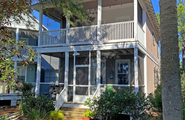 Flash Deal: Crazy Last Minute Deals, Dog Friendly Beautiful Beach Cottage