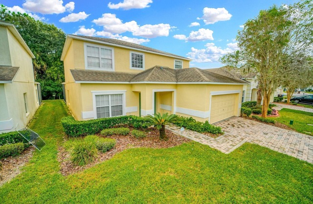 HUGE 6-Bedrooms*3-Masters*Conservation View*Games Room!