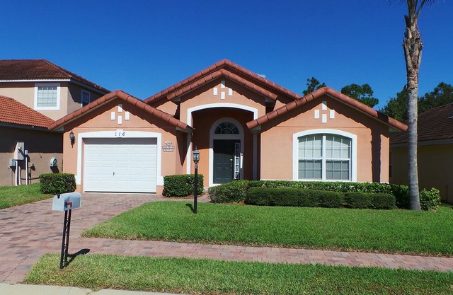 Private Pool villa Overlooking Preservation Area Very close to DISNEY parks