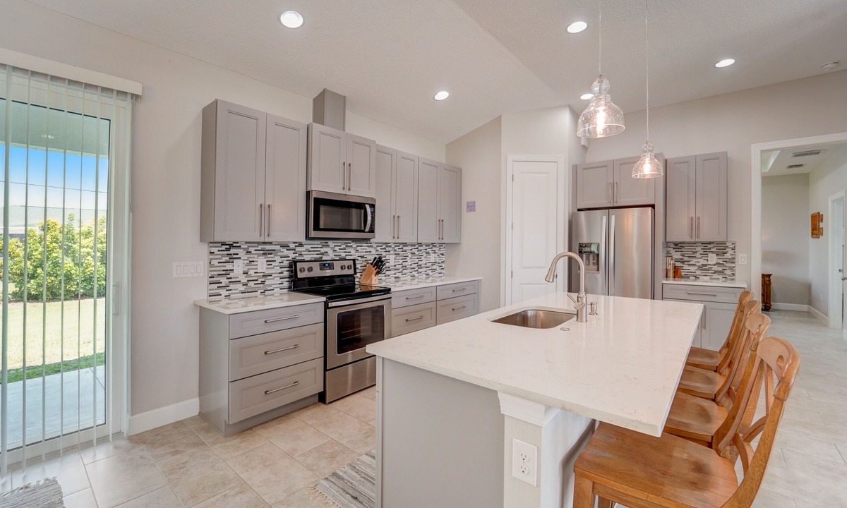 Englewood East House | Sunny Haven retreat