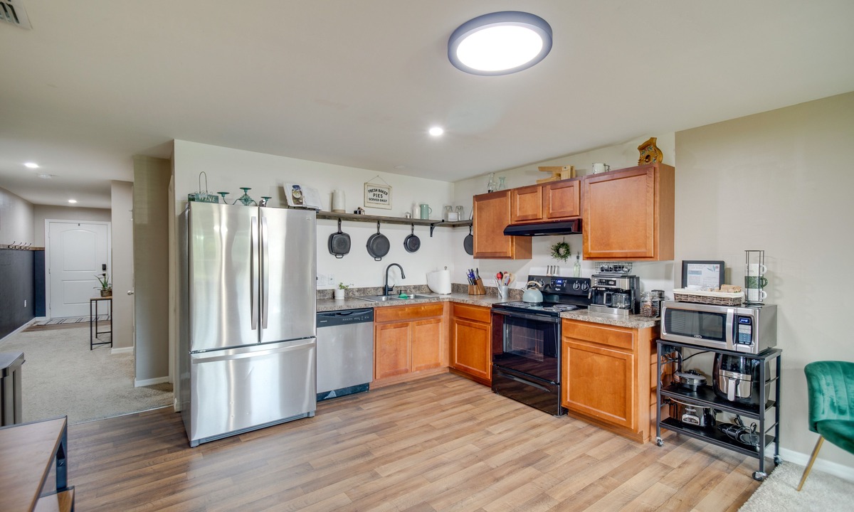 Harris House | Single-Story Fort Myers Home Near Canal + Trails!