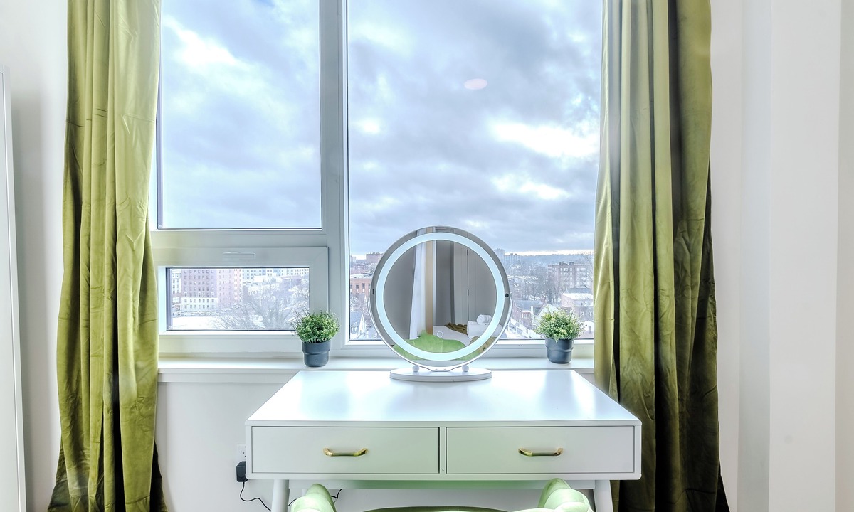 East Orange Apartment | Vibrant Visit 4BR+4bath, Park 2 cars FREE, ✨10% OFF 7 days