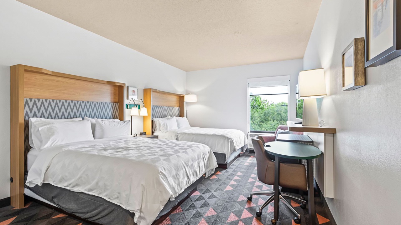 Photo of Bedroom in United Central