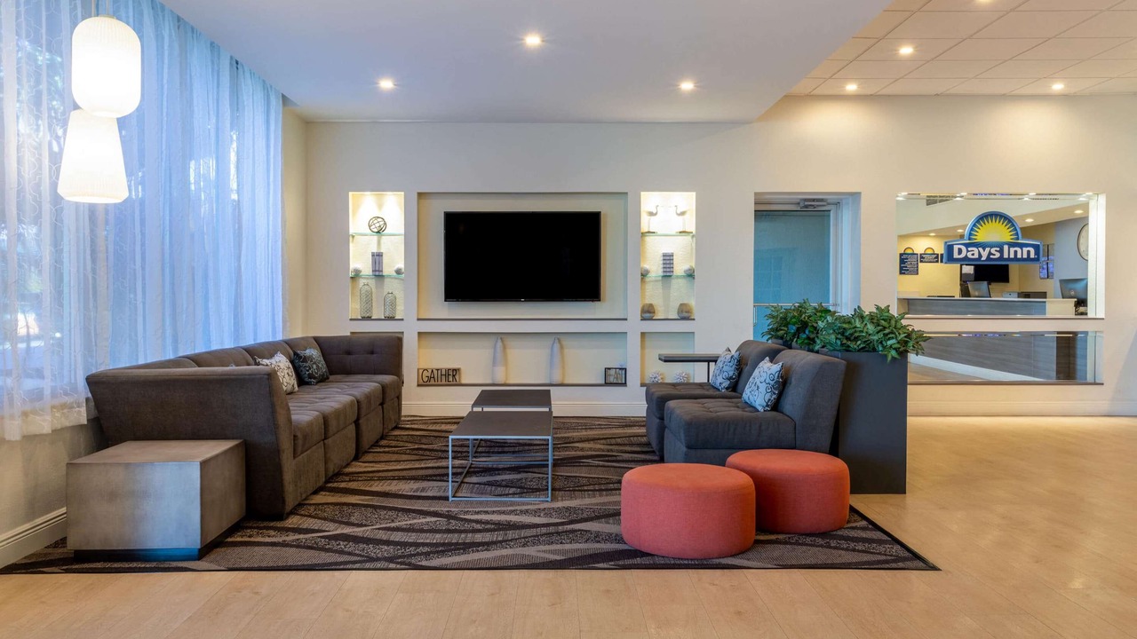 Photo of Livingroom in Titusville