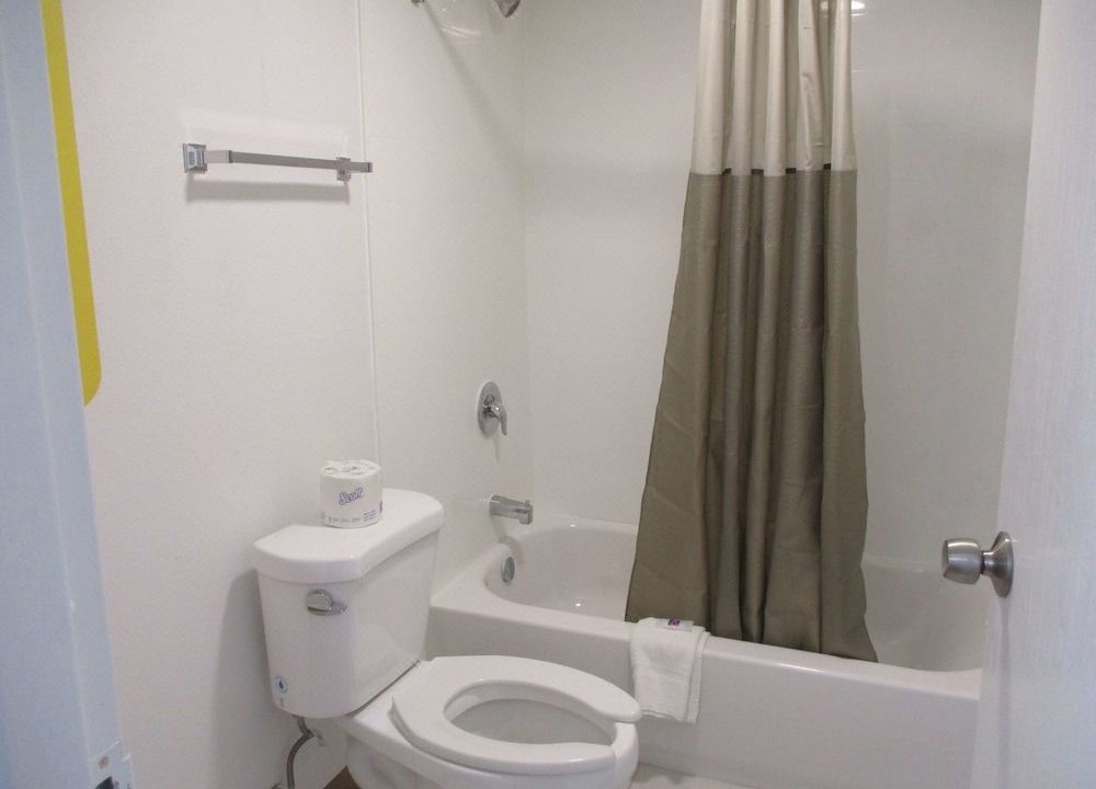 Photo of Bathroom in Graysville