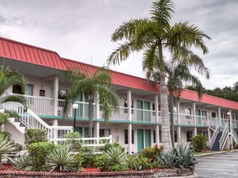 Photo of Buildings in Indian Beach Sapphire Shores