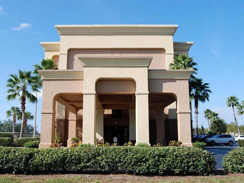 Photo of Buildings in Port Saint Lucie