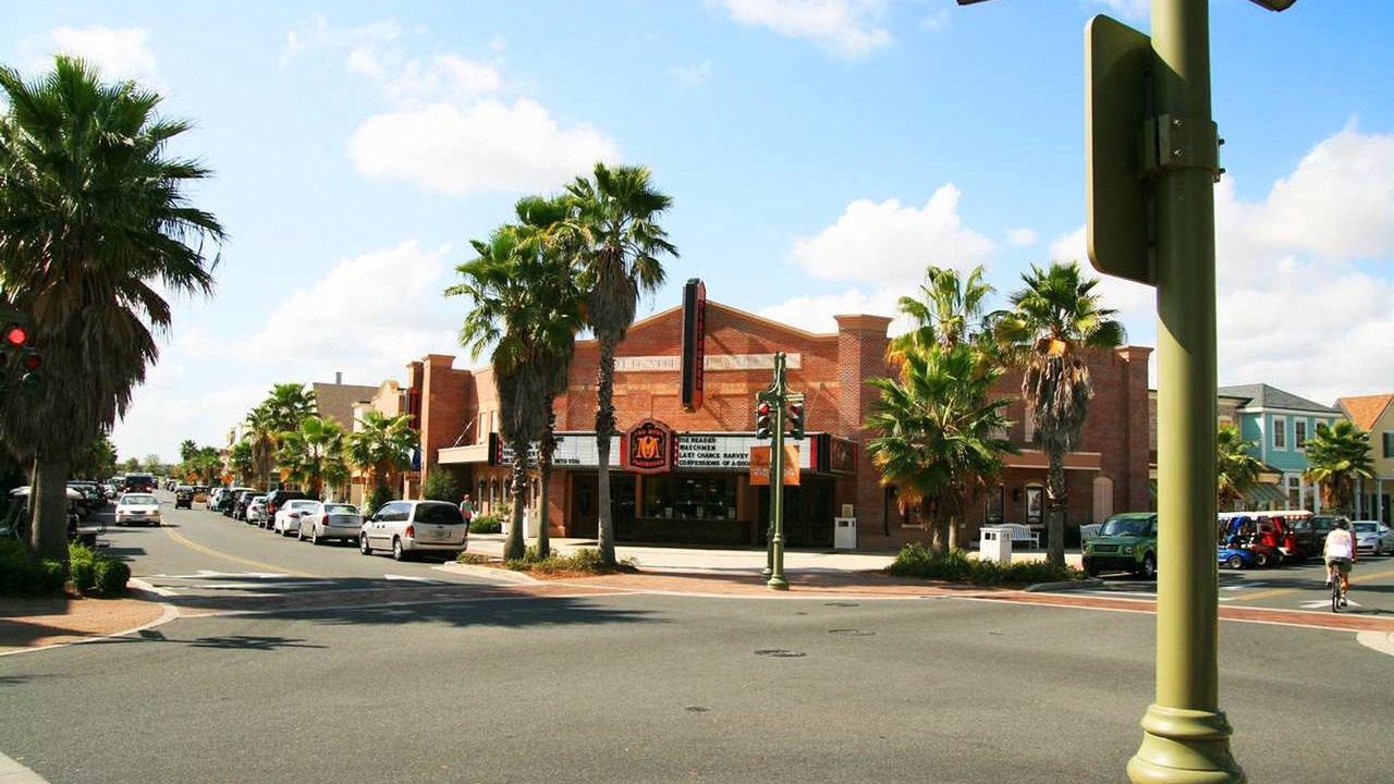 Photo of Buildings in Lady Lake