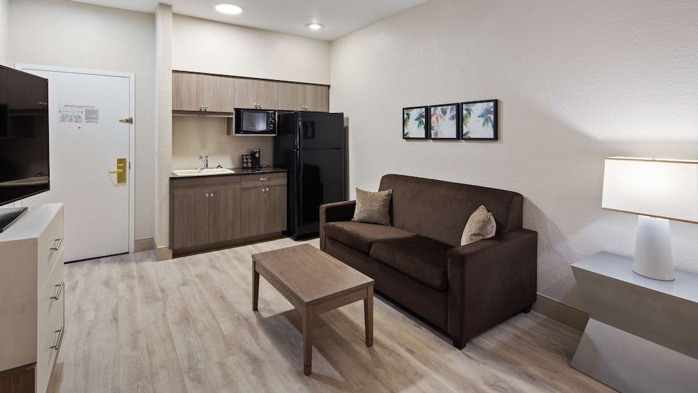 Photo of Livingroom in Walker's Island