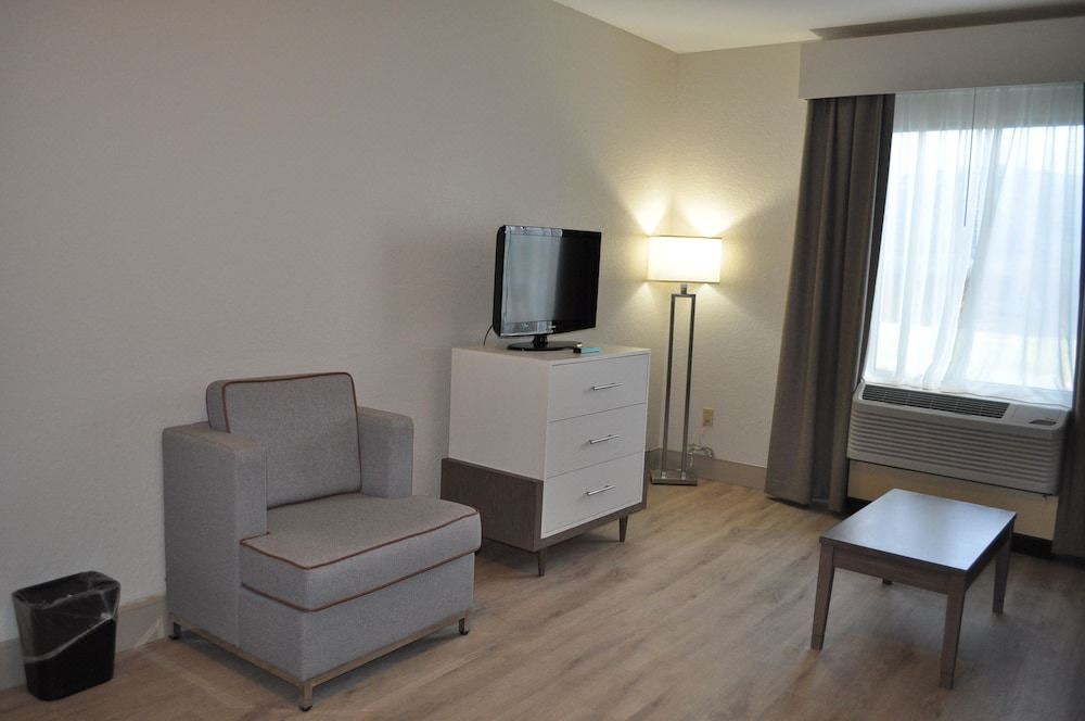 Photo of Livingroom in Walker's Island