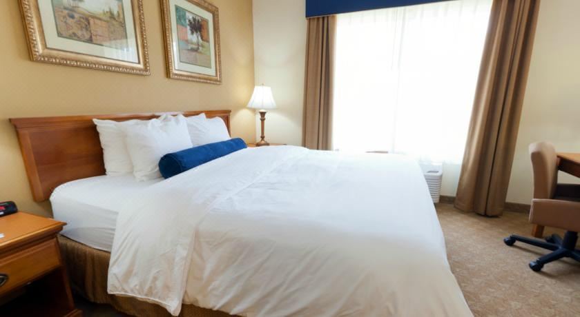 Photo of Bedroom in Doctors Inlet