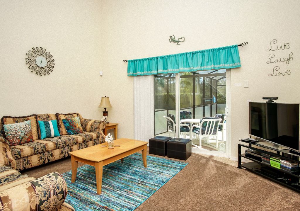 Photo of Livingroom in Lake Wilson Preserve