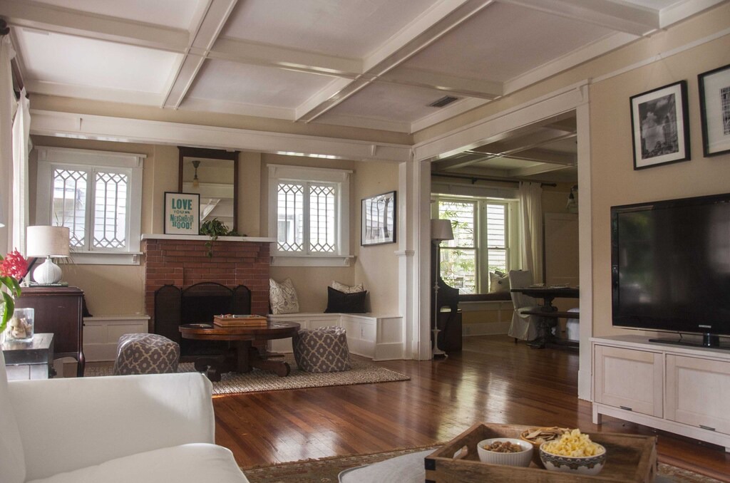 Photo of Livingroom in Historic Uptown