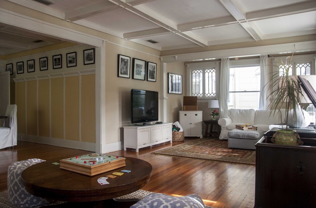 Photo of Livingroom in Historic Uptown