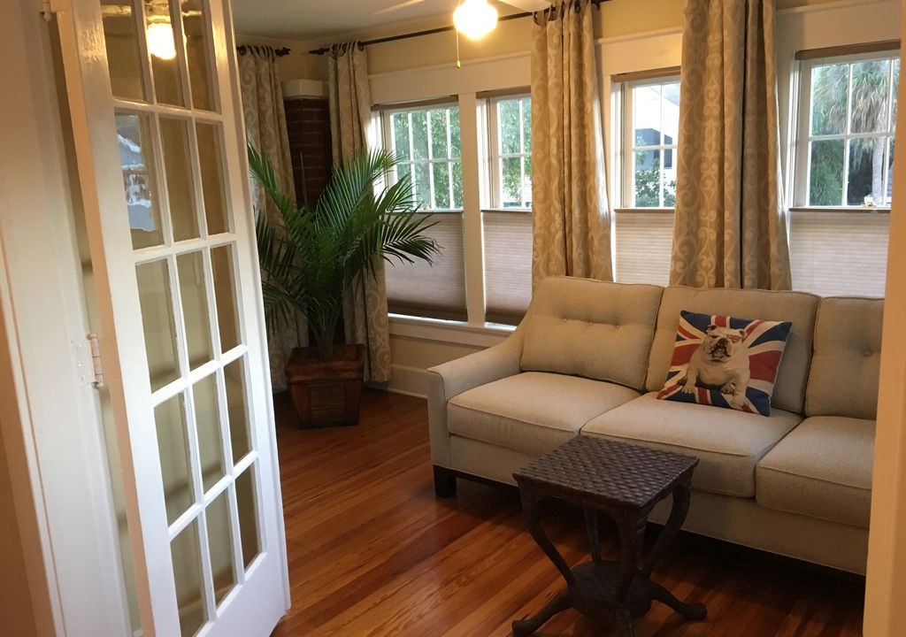 Photo of Livingroom in Historic Old Northeast