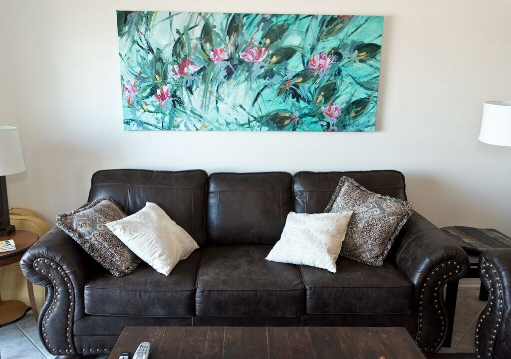 Photo of Livingroom in Crescent Beach