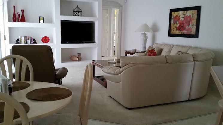 Photo of Livingroom in Greater Groves