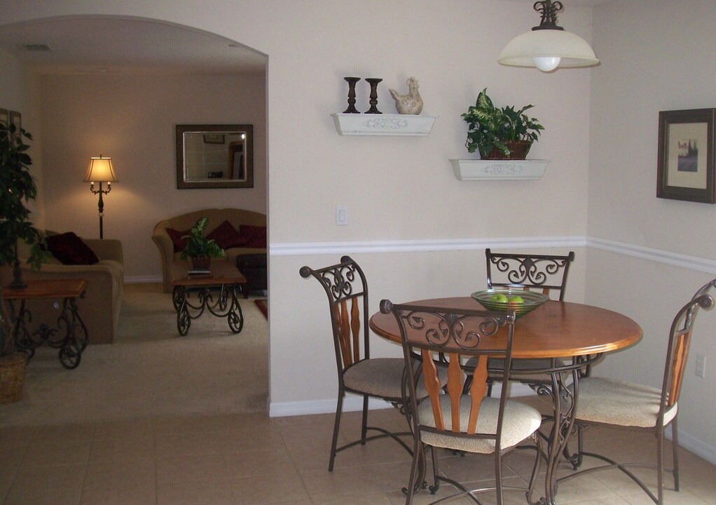Photo of Livingroom in Lake Wilson Preserve