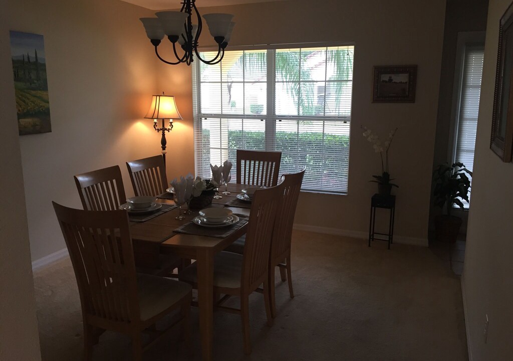Photo of Livingroom in Lake Wilson Preserve