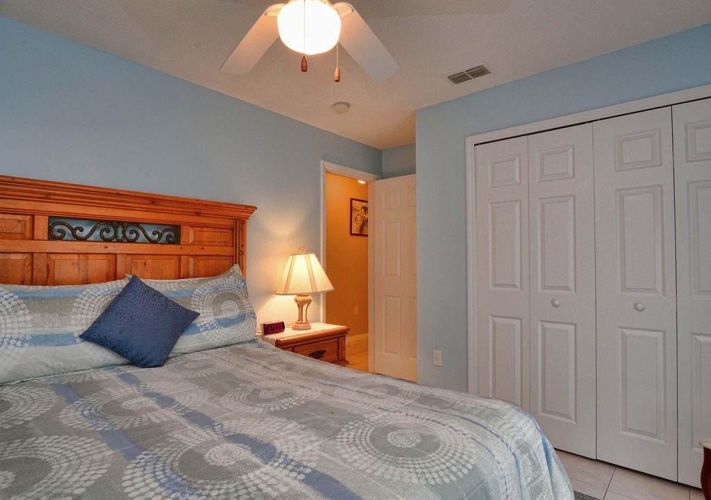 Photo of Bedroom in Greater Groves