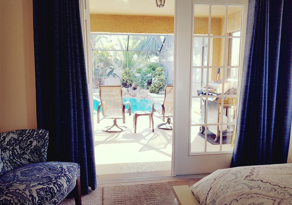 Photo of Bedroom in Greater Groves
