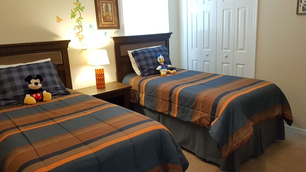 Photo of Bedroom in Greater Groves