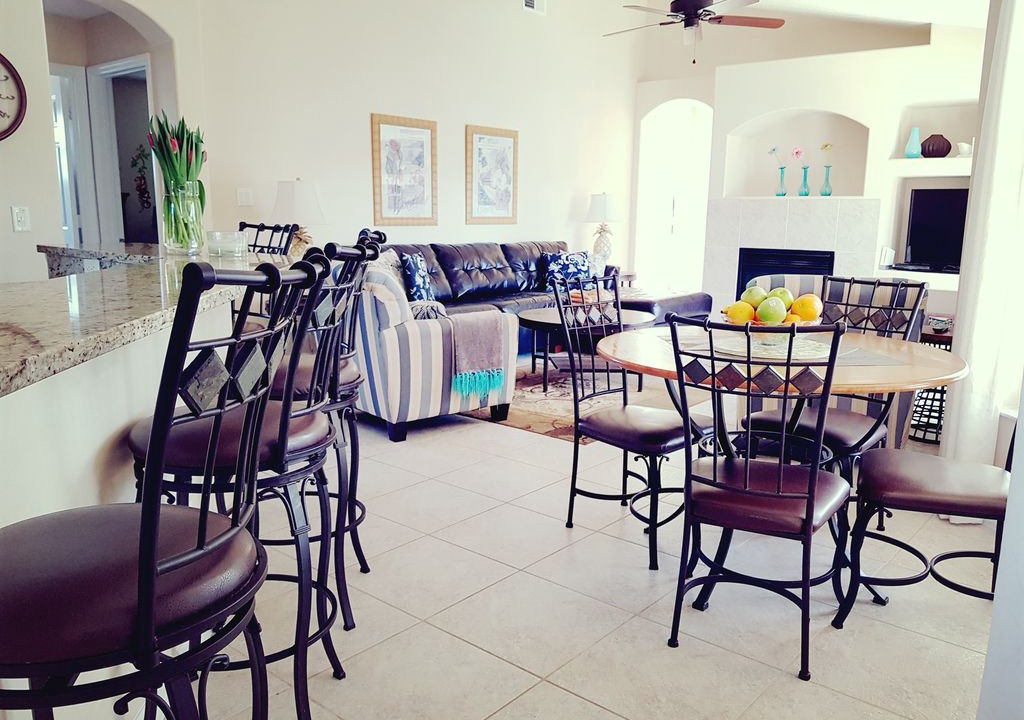 Photo of Livingroom in Greater Groves