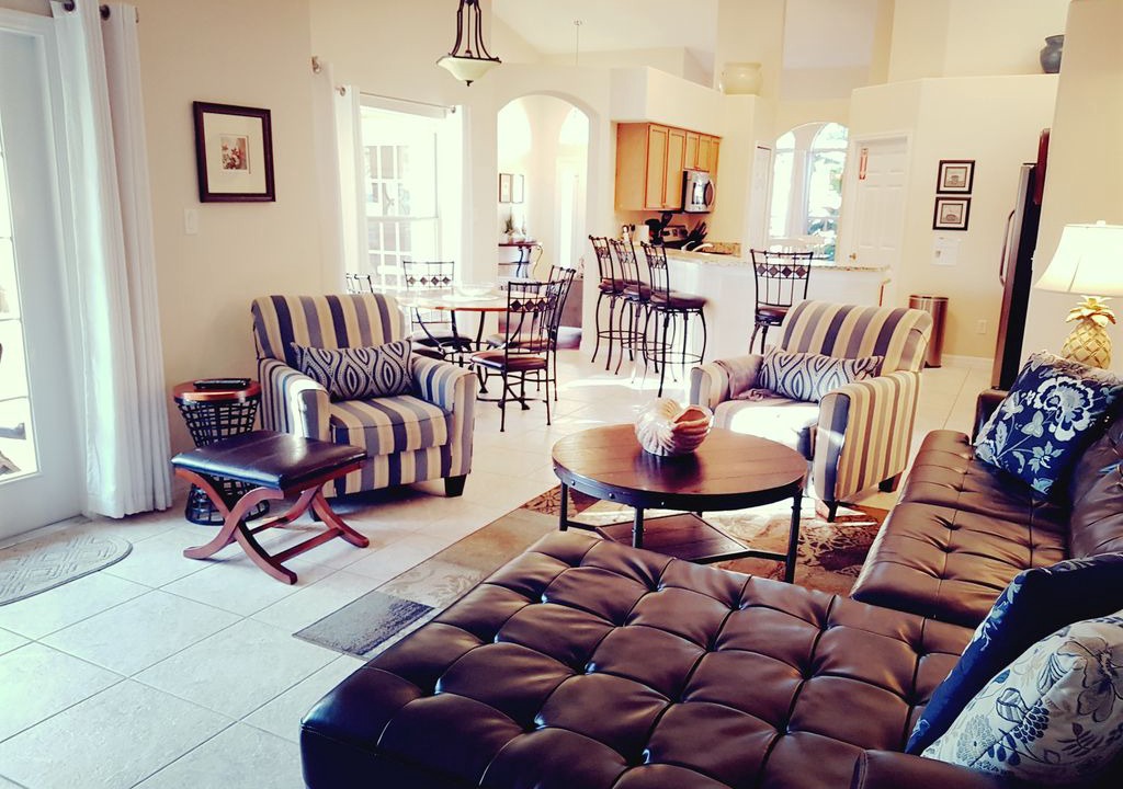 Photo of Livingroom in Greater Groves