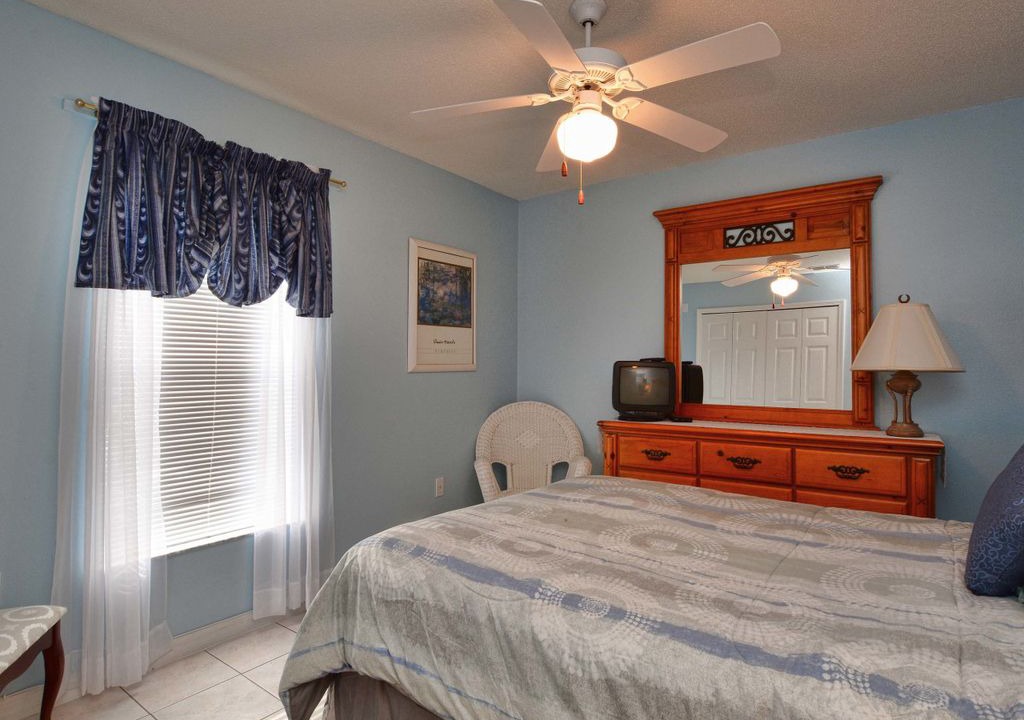 Photo of Bedroom in Greater Groves