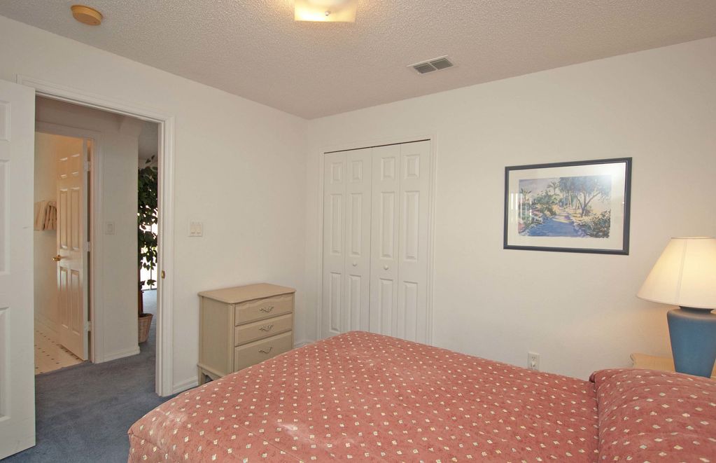 Photo of Bedroom in Greater Groves