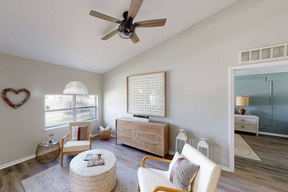 Photo of Bedroom in DeLand