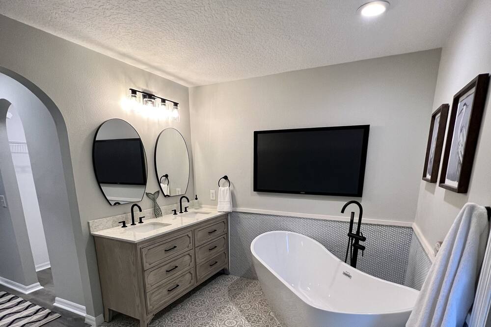 Photo of Bathroom in DeLand