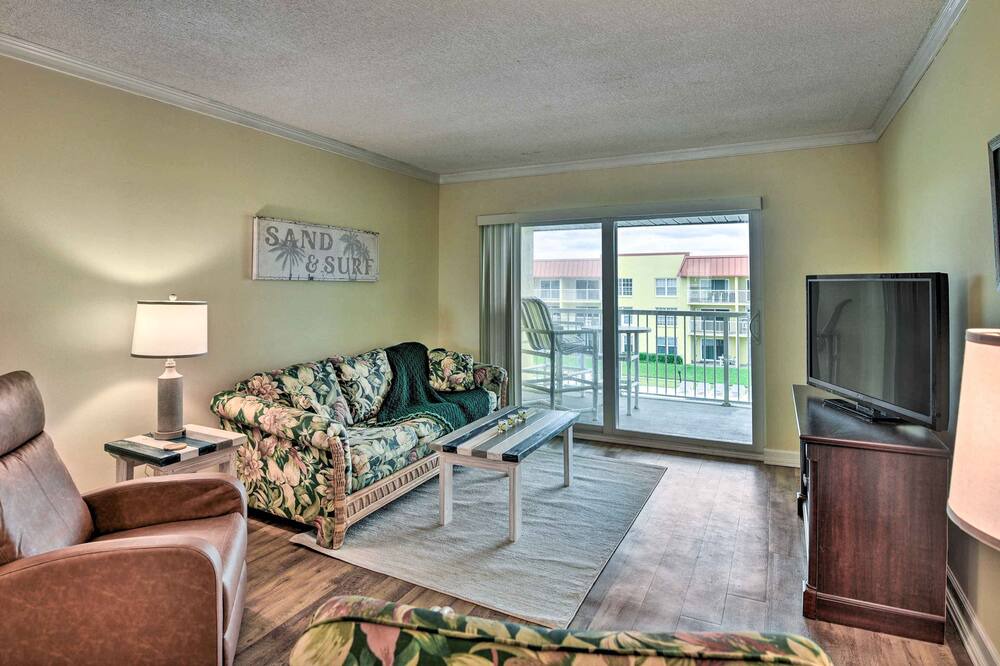 Photo of Bedroom in Point East