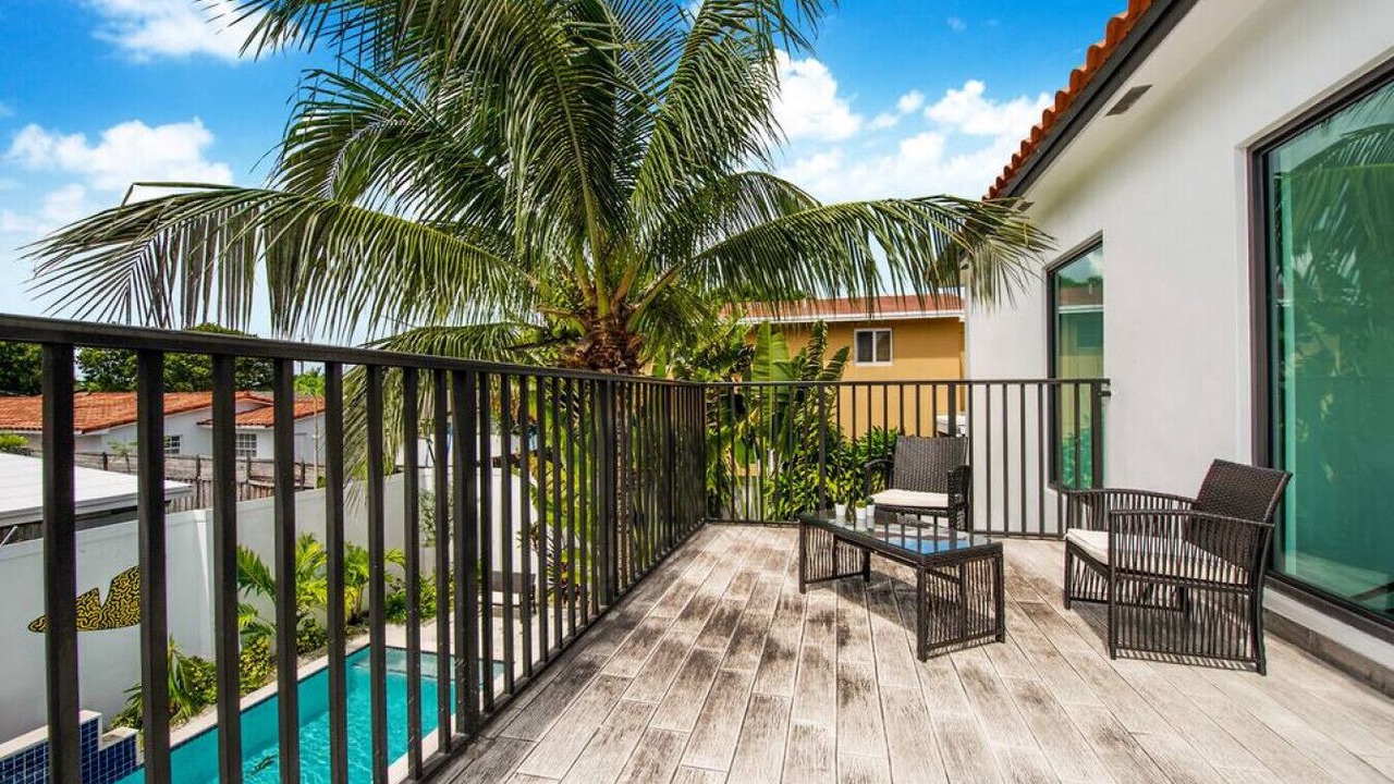 Photo of Outdoor in Coral Way