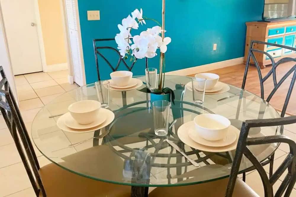 Photo of Kitchen in Egypt Lake-Leto