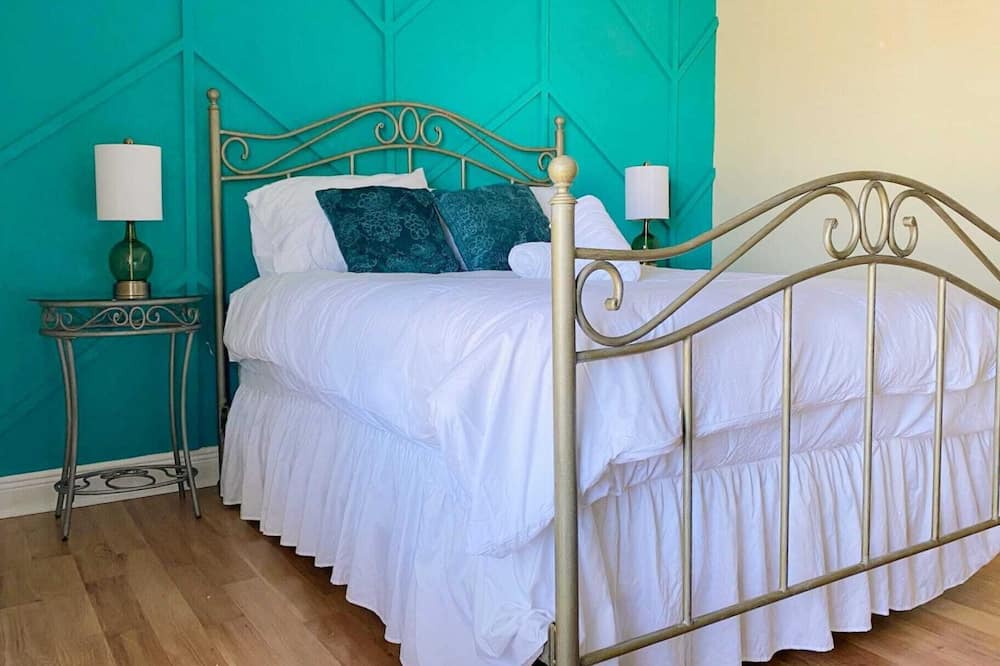Photo of Bedroom in Egypt Lake-Leto
