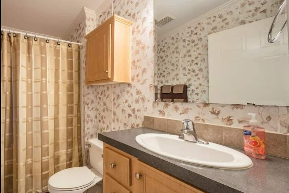 Photo of Bathroom in Ocklawaha