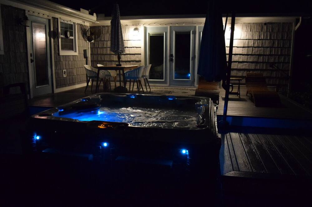 Photo of Outdoor in Forest Hills