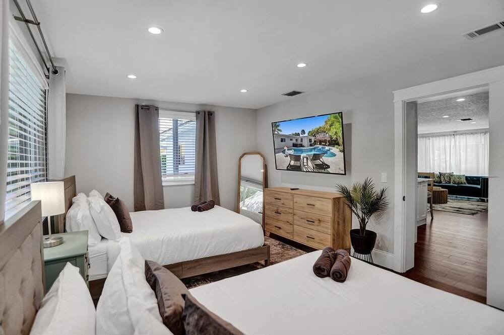 Photo of Bedroom in Deerfield Beach