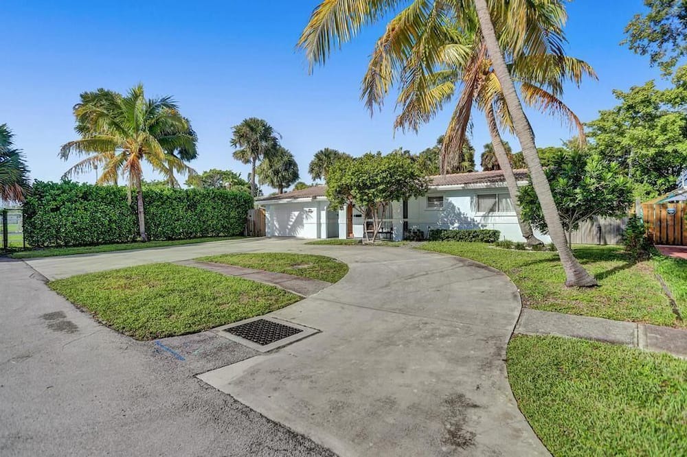 Photo of Outdoor in Deerfield Beach