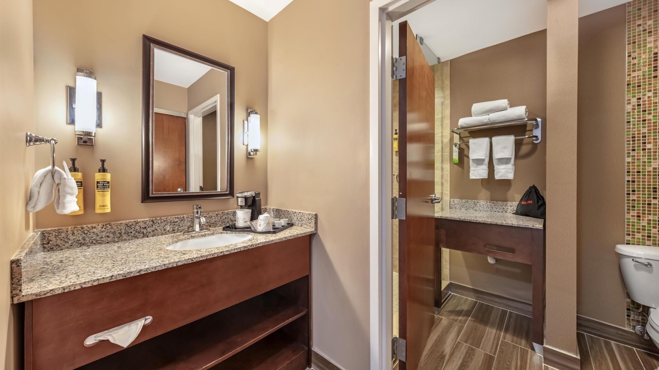 Photo of Bathroom in Country Walk