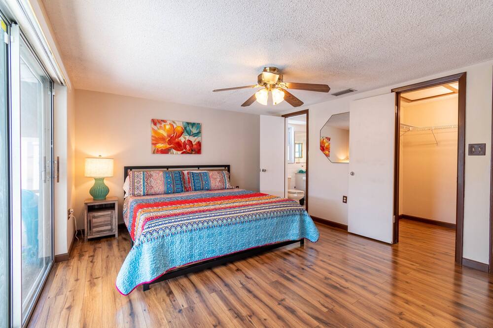 Photo of Bedroom in Jasmine Estates