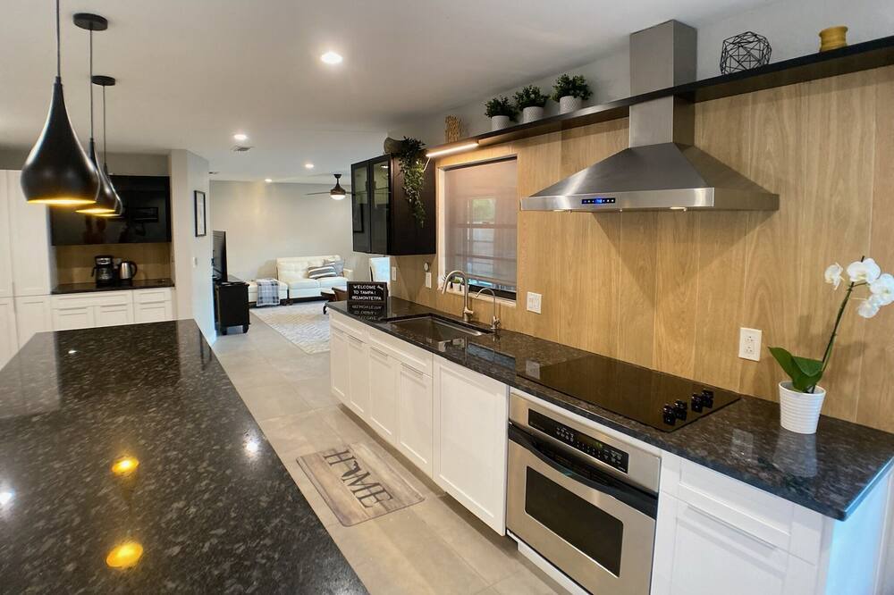 Photo of Kitchen in Egypt Lake-Leto