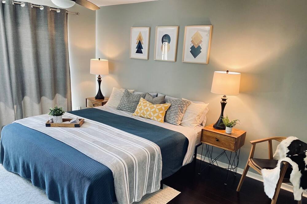 Photo of Bedroom in Egypt Lake-Leto