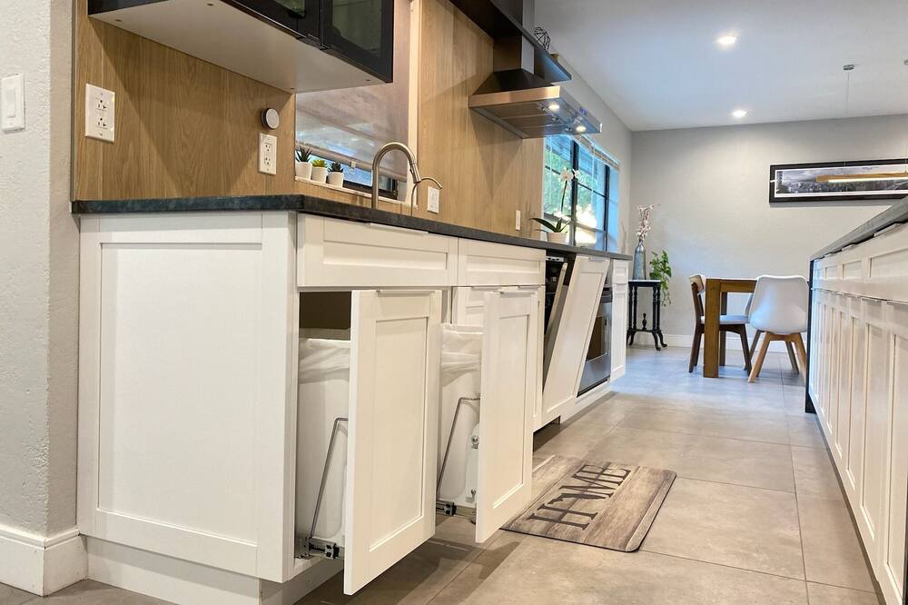 Photo of Kitchen in Egypt Lake-Leto
