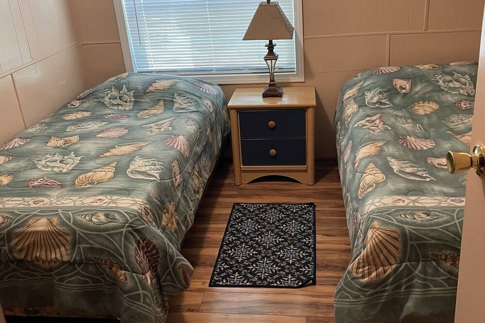 Photo of Bedroom in Weeki Wachee Gardens